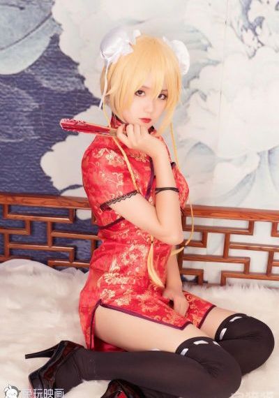 金匾背后