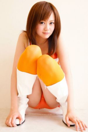 百个女生一个男生